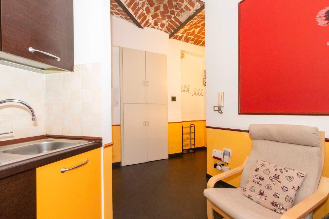 Colourful & Cozy Apartment Cenisia Турин Экстерьер фото