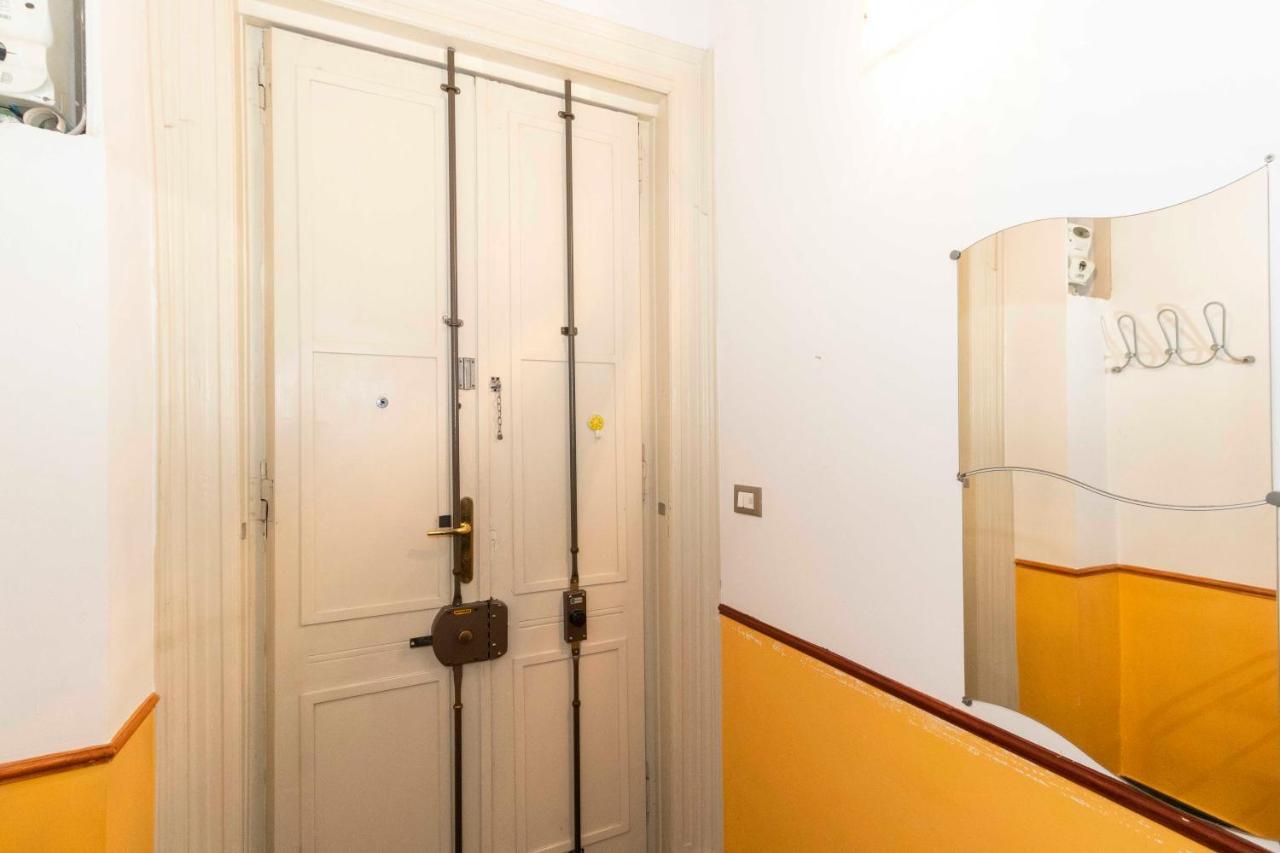 Colourful & Cozy Apartment Cenisia Турин Экстерьер фото